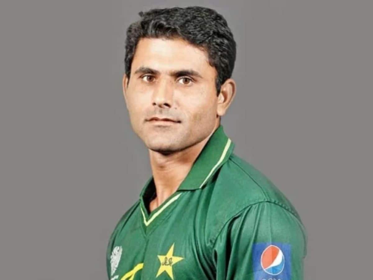 Pakistan Great Abdul Razzaq's Son Dismiss Him On The First Ball During Mega Stars League Match - Watch